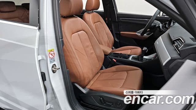 Audi Q3 (F3) Premium, 2023 10