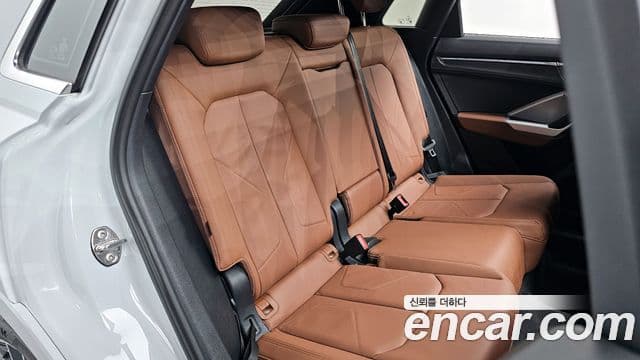 Audi Q3 (F3) Premium, 2023 12