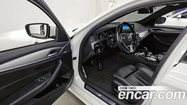 BMW 5시리즈 (G30) 530i M Sport, 2017 10