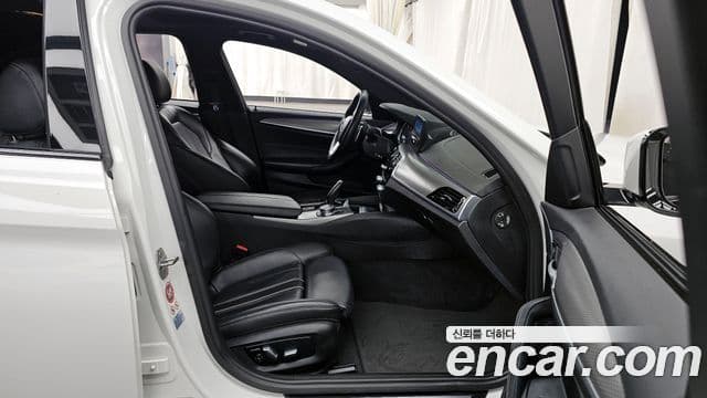BMW 5시리즈 (G30) 530i M Sport, 2017 11
