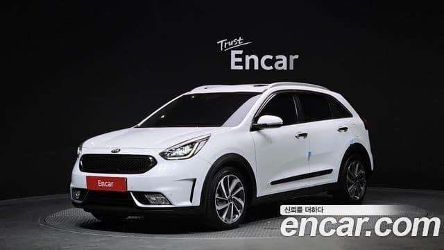 Kia Niro Noblesse, 2018 1