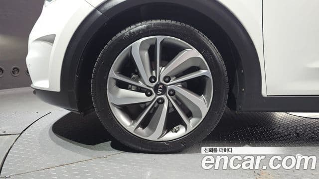 Kia Niro Noblesse, 2018 все фото