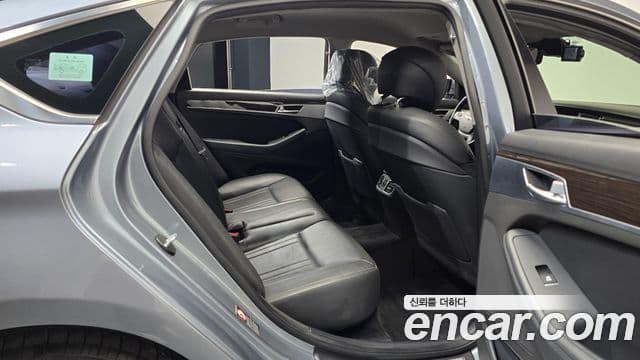 Genesis G80 Luxury, 2017 12