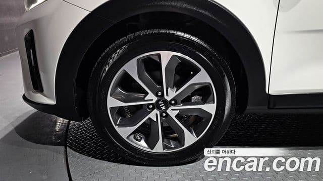 Kia Stonic Prestige, 2019 все фото