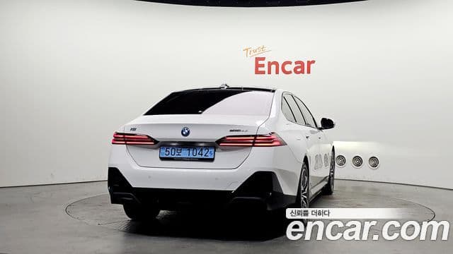 BMW i5 (G60) eDrive 40 M Sport, 2025 3