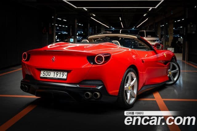 Ferrari 포르토피노 3.9 V8, 2019 2