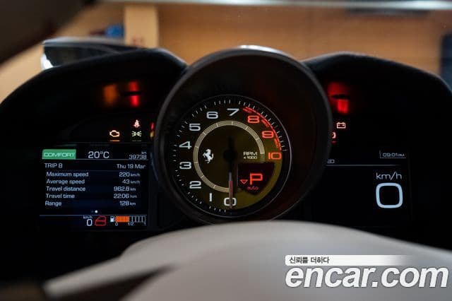 Ferrari 포르토피노 3.9 V8, 2019 9