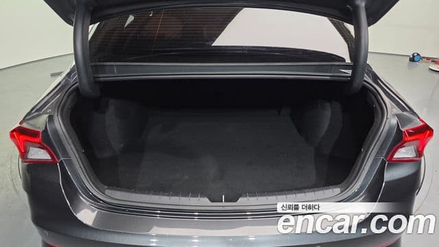 Kia K5 3세대 Prestige, 2021 20