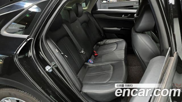 Kia K5 гибрид 3세대 Prestige, 2023 12