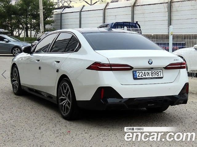 BMW 5시리즈 (G60) 520i M Sport, 2024 3