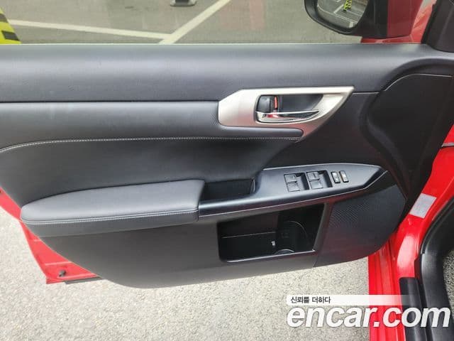 Lexus CT200h ZWA10, 2017 10