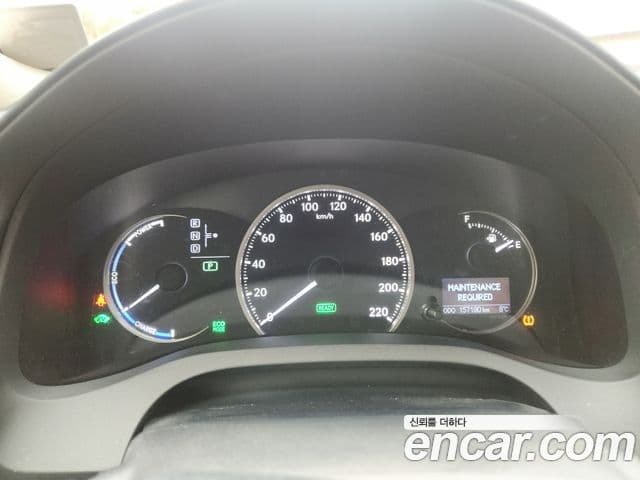 Lexus CT200h ZWA10, 2017 13