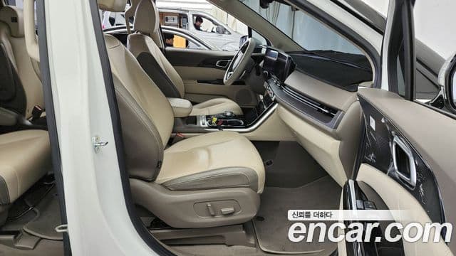Kia Carnival 4세대 Signature, 2021 11