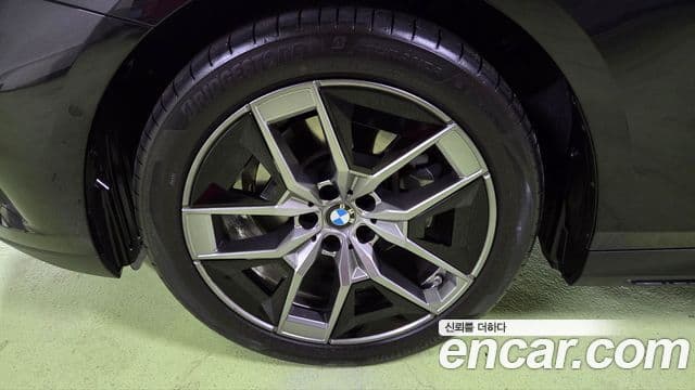 BMW 5시리즈 (G60), 2025 все фото