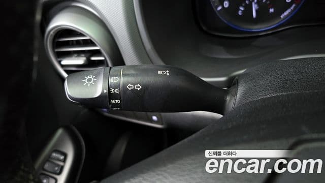 Hyundai Kona Modern Art, 2018 18