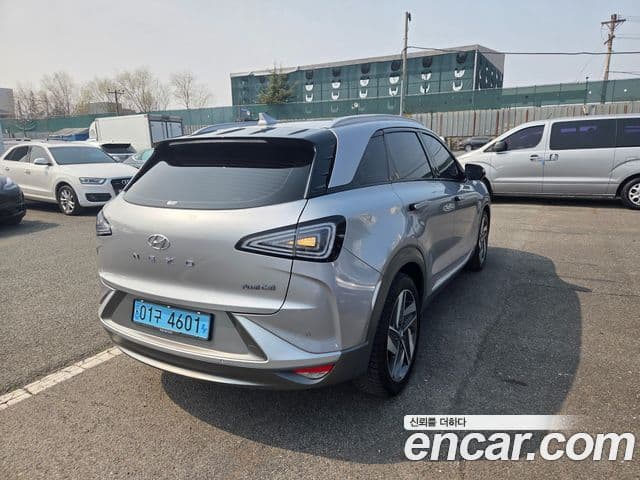 Hyundai NEXO Premium, 2023 7