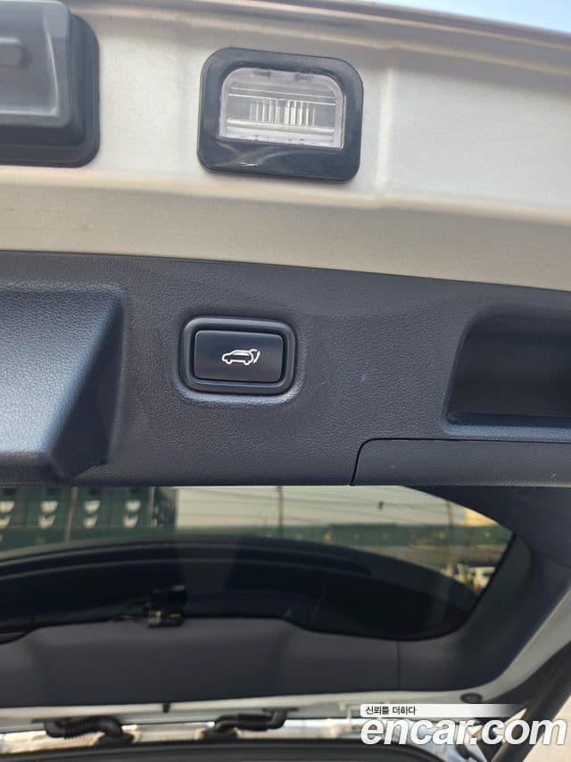 Hyundai NEXO Premium, 2023 18