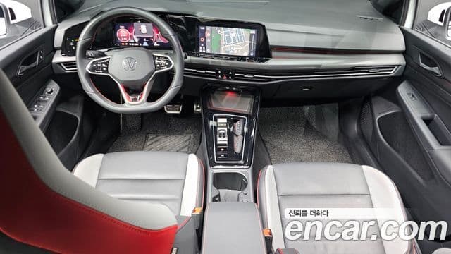Volkswagen Гольф 8세대 2.0 GTI, 2024 7