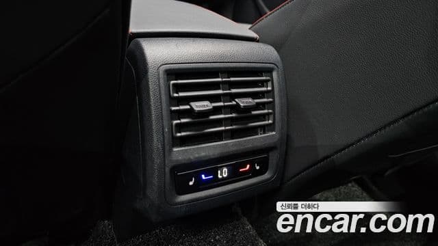 Volkswagen Гольф 8세대 2.0 GTI, 2024 19