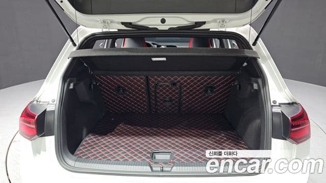 Volkswagen Гольф 8세대 2.0 GTI, 2024 20