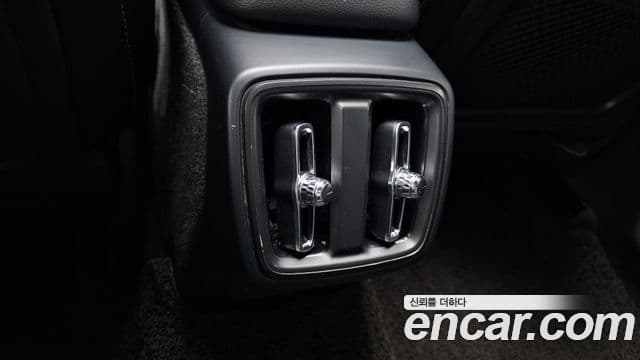 Volvo XC40 B4 Momentum, 2021 18