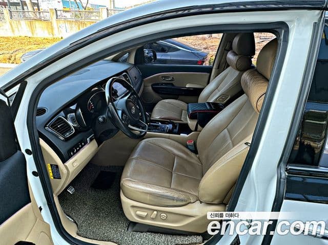 Kia All New Carnival President, 2017 8