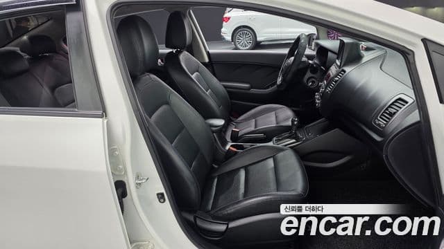 Kia K3 Deluxe, 2014 10