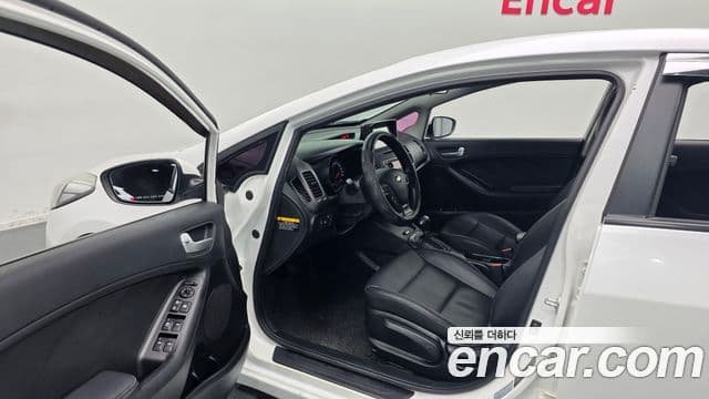 Kia K3 Deluxe, 2014 11