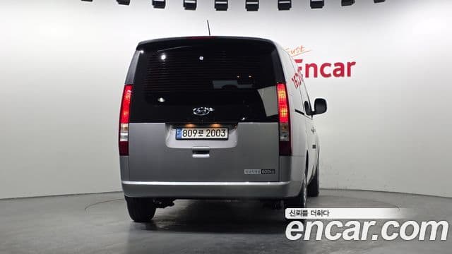 Hyundai Staria Modern, 2023 4