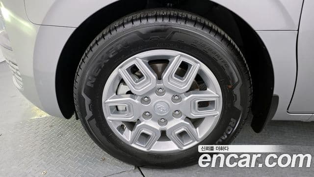 Hyundai Staria Modern, 2023 все фото