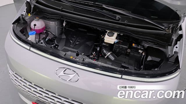 Hyundai Staria Modern, 2023 6