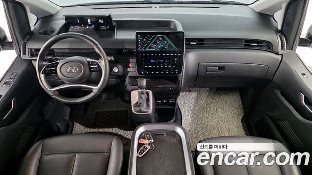 Hyundai Staria Modern, 2023 7