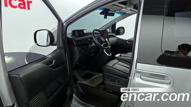 Hyundai Staria Modern, 2023 10
