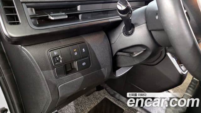 Hyundai Staria Modern, 2023 15