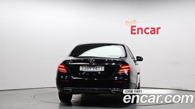 Mercedes-Benz E-класс W213 Avantgarde, 2020 4