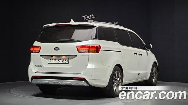 Kia All New Carnival Prestige, 2016 2