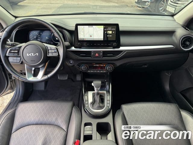 Kia The / новый New K3 2세대 Signature, 2022 11