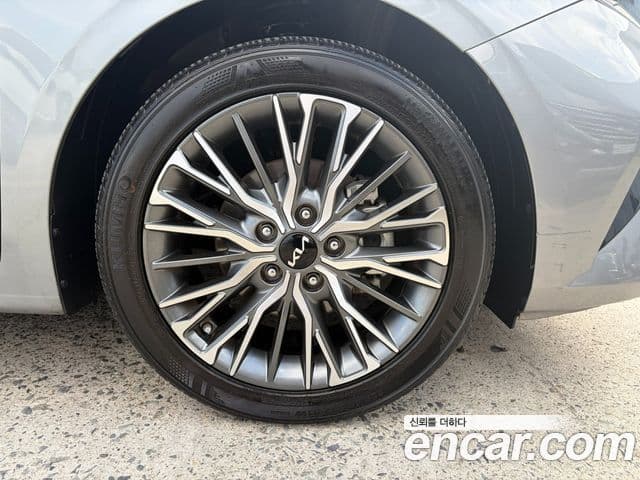 Kia The / новый New K3 2세대 Signature, 2022 20