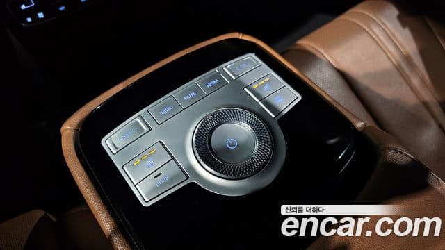 Genesis electrified G80 (RG3) e-AWD, 2022 17