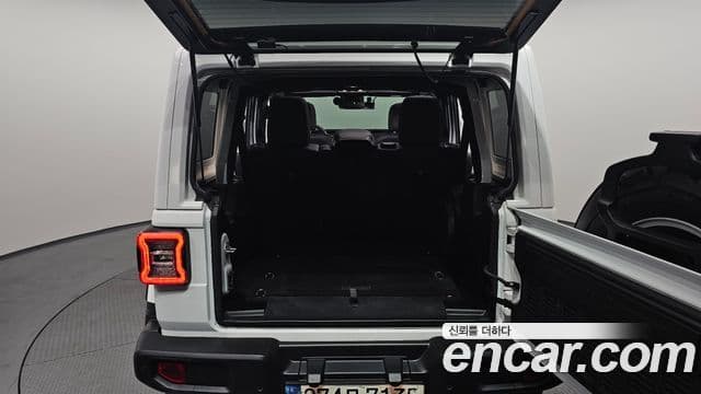 Jeep Wrangler (JL) 2.0 Overland Power top 4도어, 2021 20