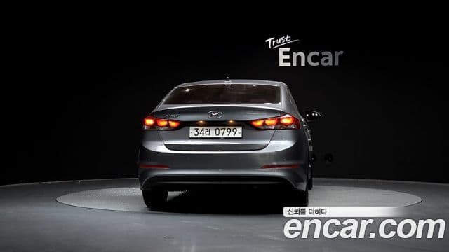 Hyundai Avante AD 1.6 GDI Smart, 2016 4