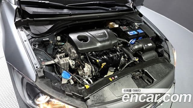 Hyundai Avante AD 1.6 GDI Smart, 2016 6