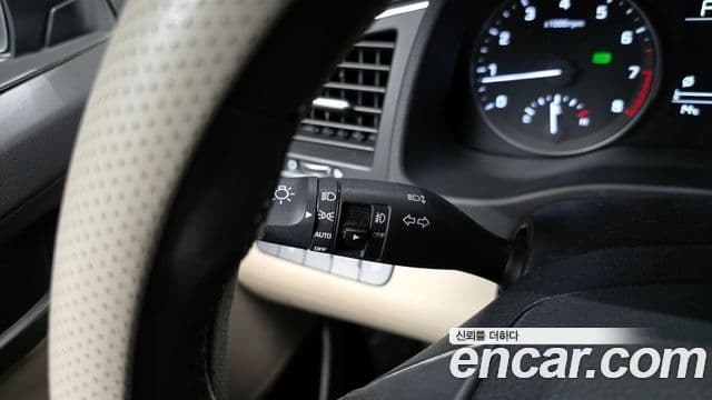 Hyundai Avante AD 1.6 GDI Smart, 2016 17