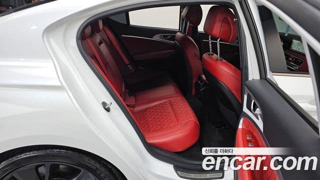 Genesis The / новый New G70, 2022 12