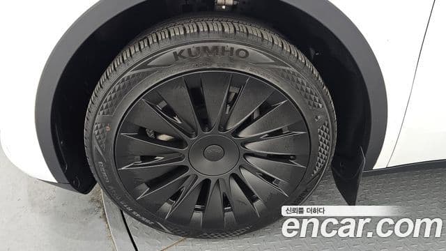 Tesla модель Y Long Range AWD, 2024 все фото