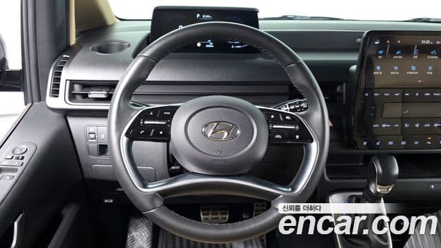 Hyundai Staria Modern, 2022 13