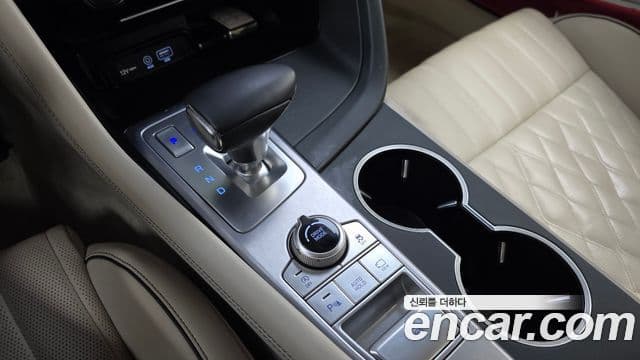 Genesis G70 Elite, 2019 9