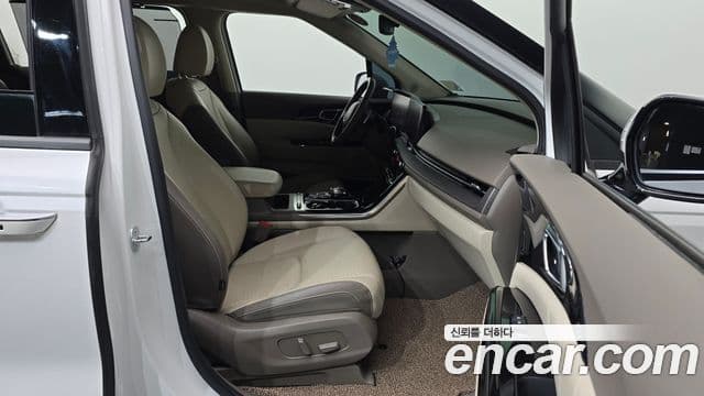 Kia Carnival 4세대 Signature, 2023 10