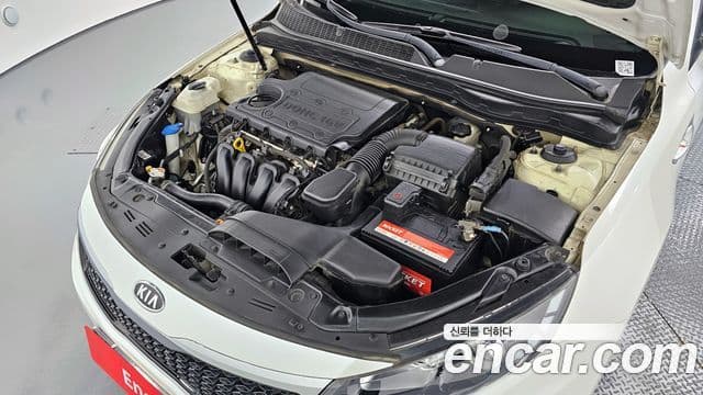 Kia K5 Special, 2011 6