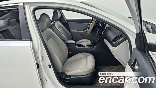 Kia K5 Special, 2011 11